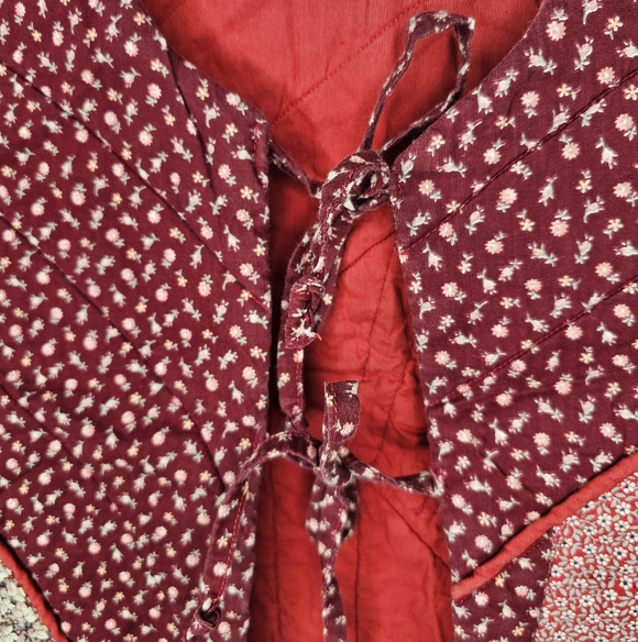 VTG Quilted Patchwork Reversible Vest - Picture 4 of 16